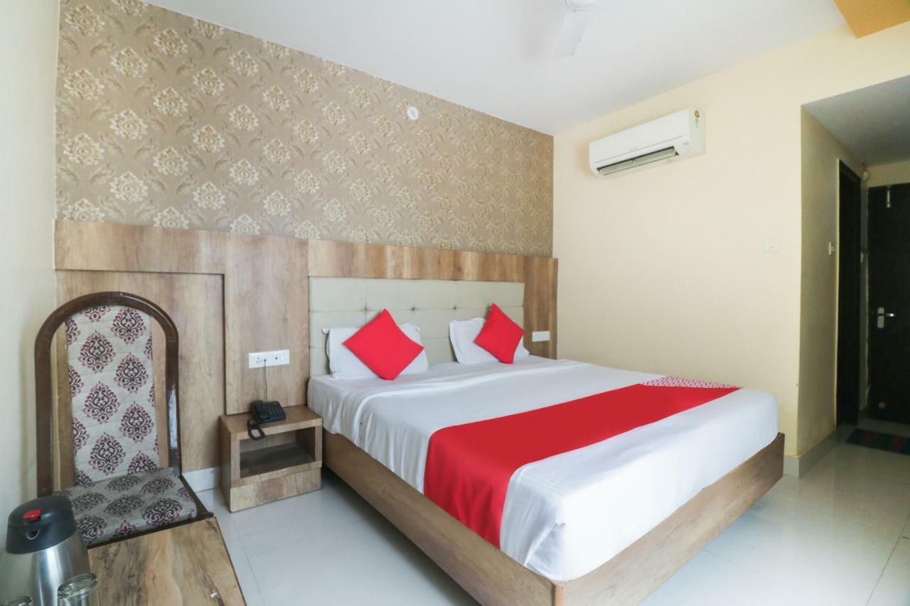 Oyo 48974 Hotel Shweta Residency Varanasi Exterior foto